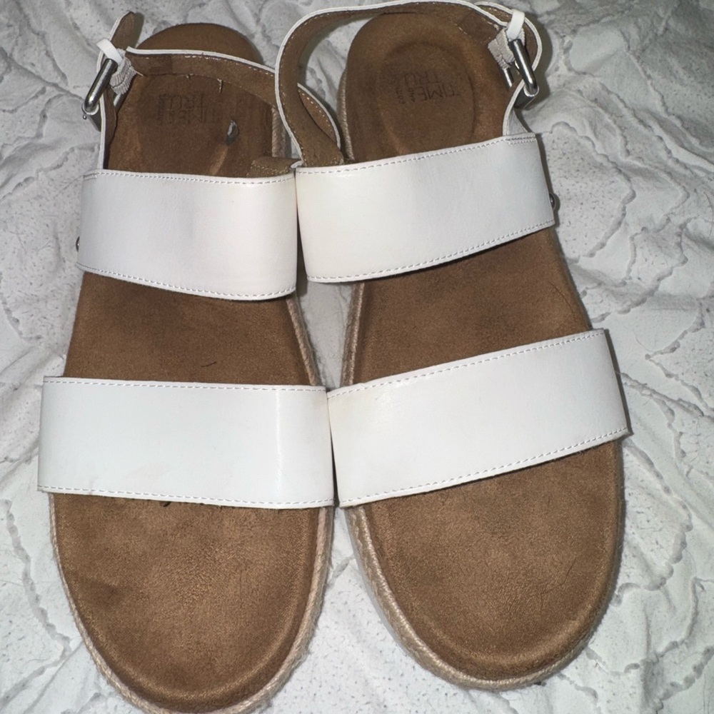 Time and Tru | White Sandals